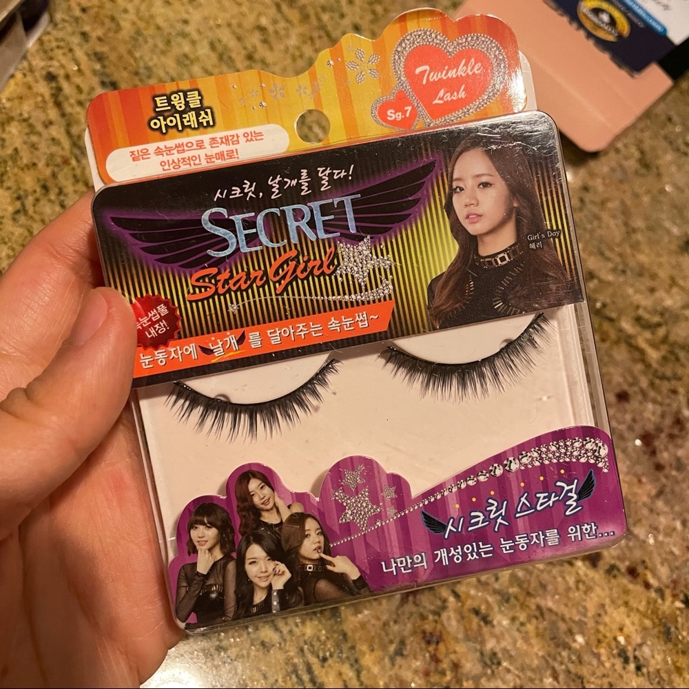 BNIB/NWT Korean Kpop Strip Faux Eyelash Lashes